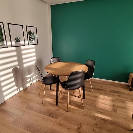 Apartament W Centrum เชสโตฮอวา ภายนอก รูปภาพ