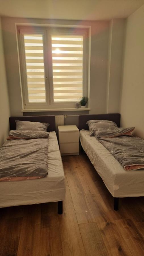 Apartament W Centrum เชสโตฮอวา ภายนอก รูปภาพ