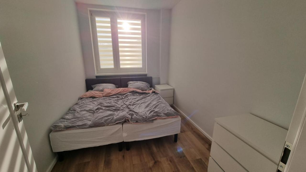 Apartament W Centrum เชสโตฮอวา ภายนอก รูปภาพ